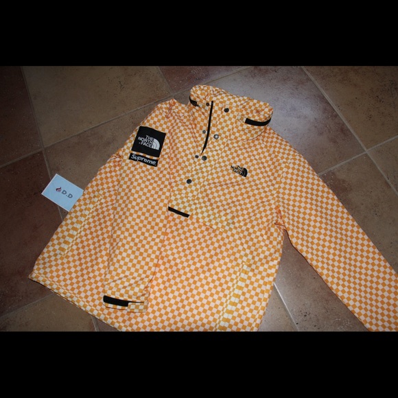 Supreme x The North Face Checkered Jacket - Picture 4 of 11